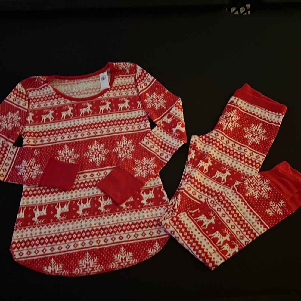 Old Navy Thermal PJ Set - Size Small